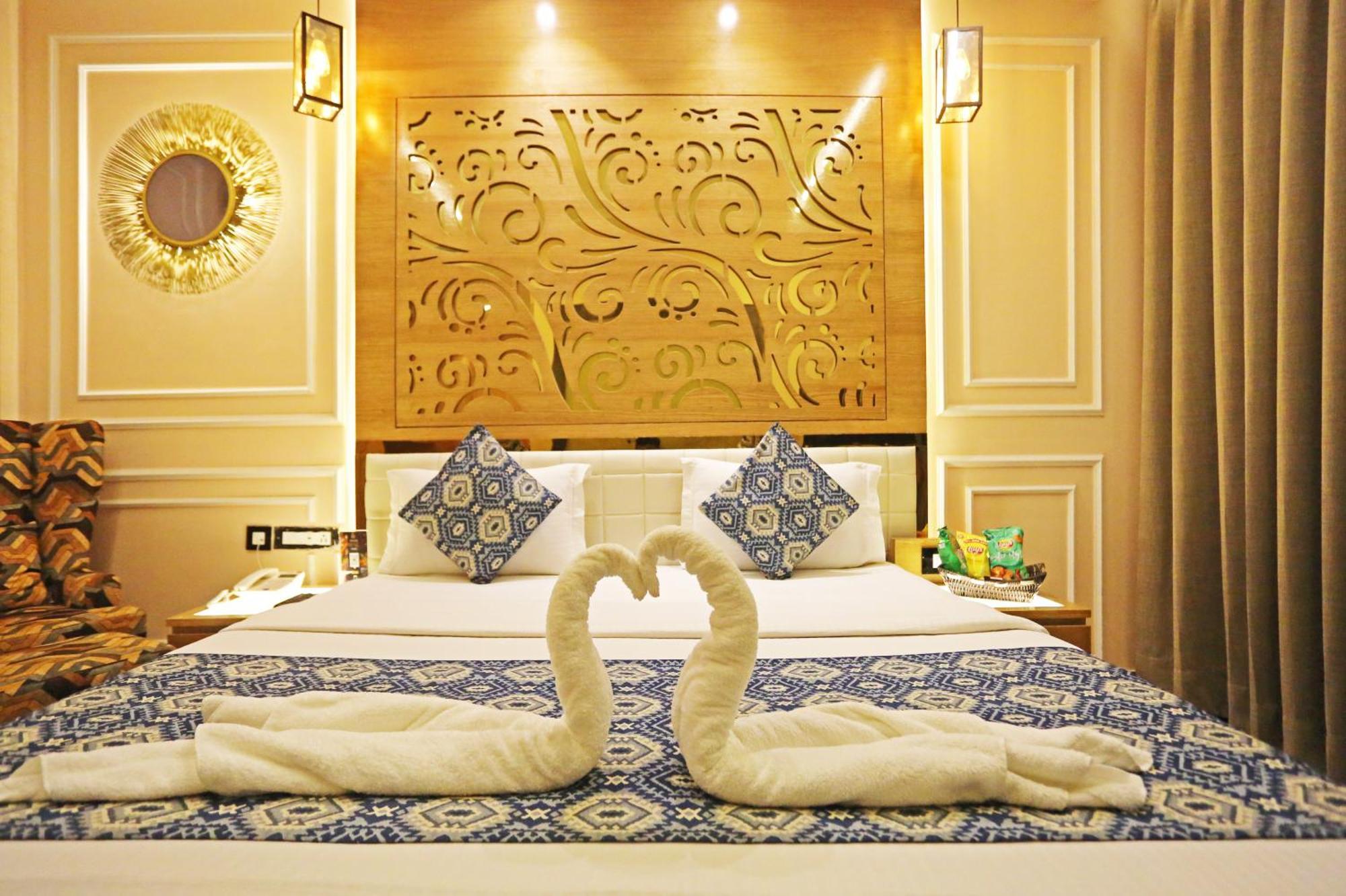 Jrd Luxury-Business Hotel Нью-Дели Экстерьер фото