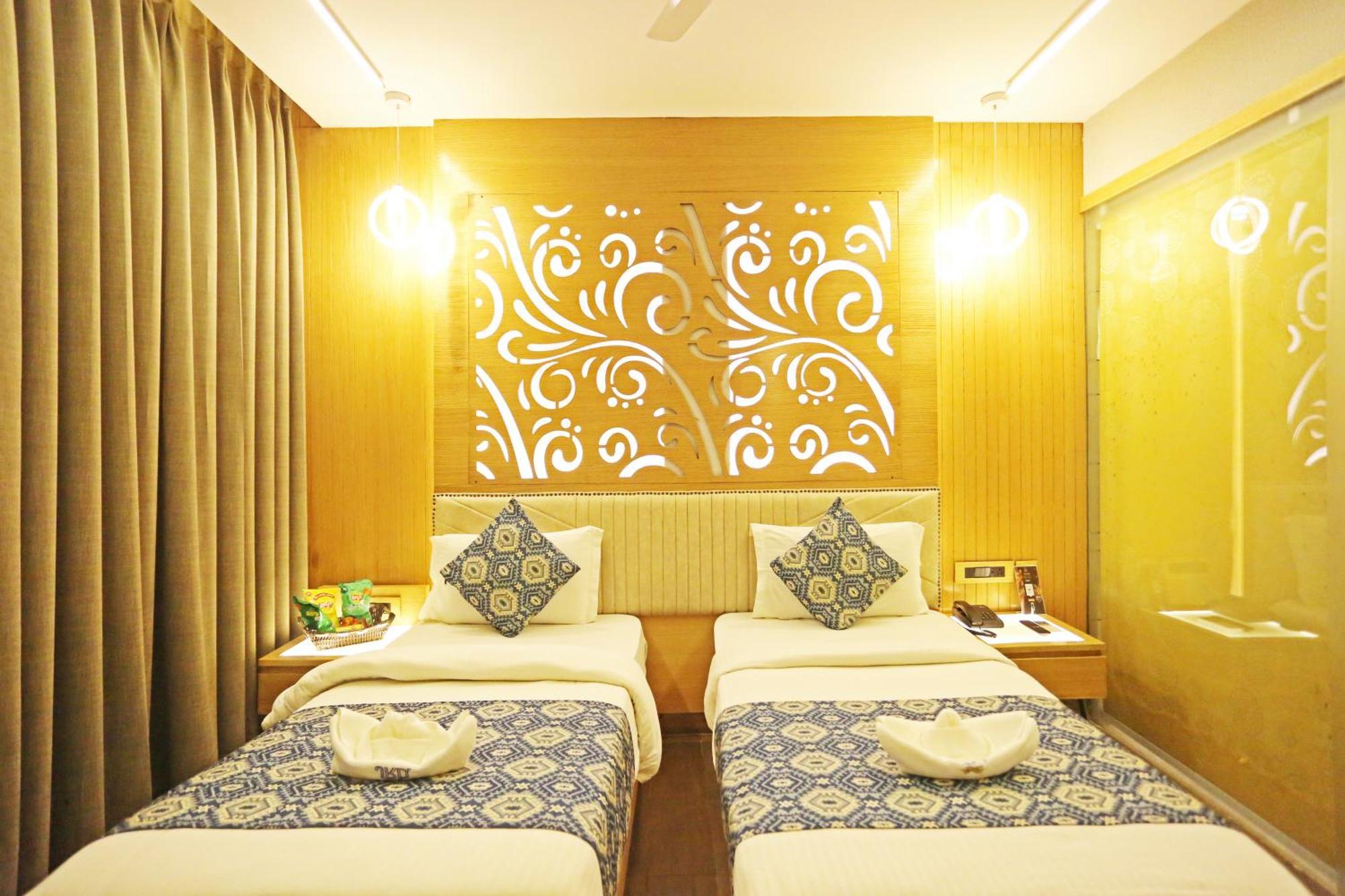 Jrd Luxury-Business Hotel Нью-Дели Экстерьер фото